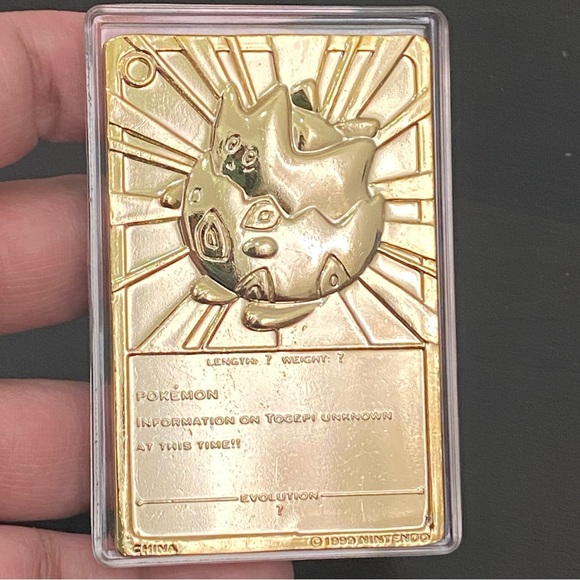 POKÉMON Special Edition Togepi 23k Gold-plated Trading Card w/ COA - Picture 4 of 11